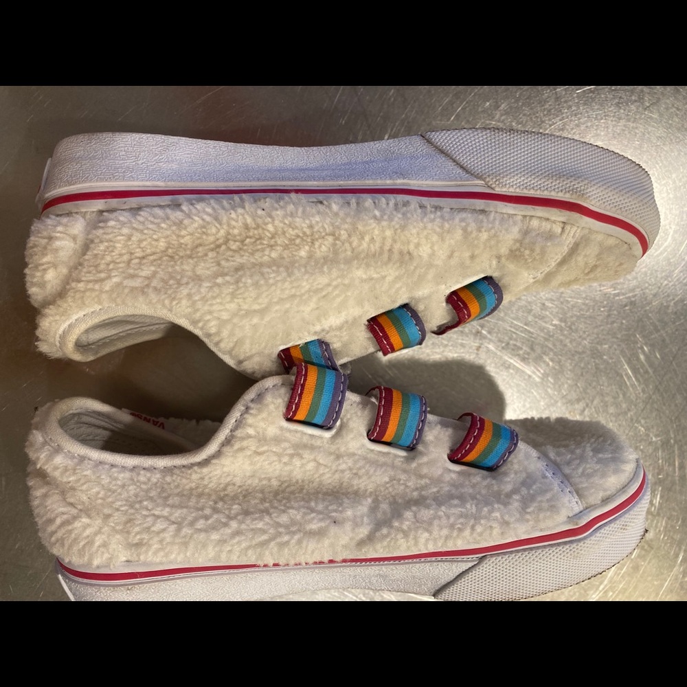 VaNS! Rad, clean, Velcro vans size 1
